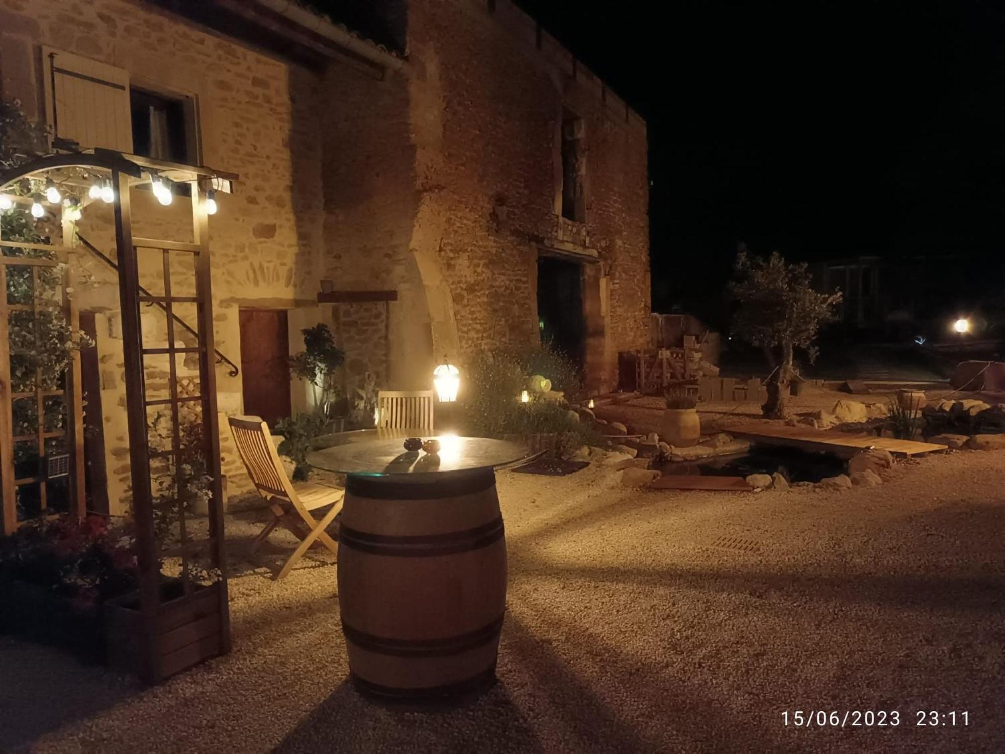 Mas De L'Amme Bed & Breakfast Valréas Dış mekan fotoğraf
