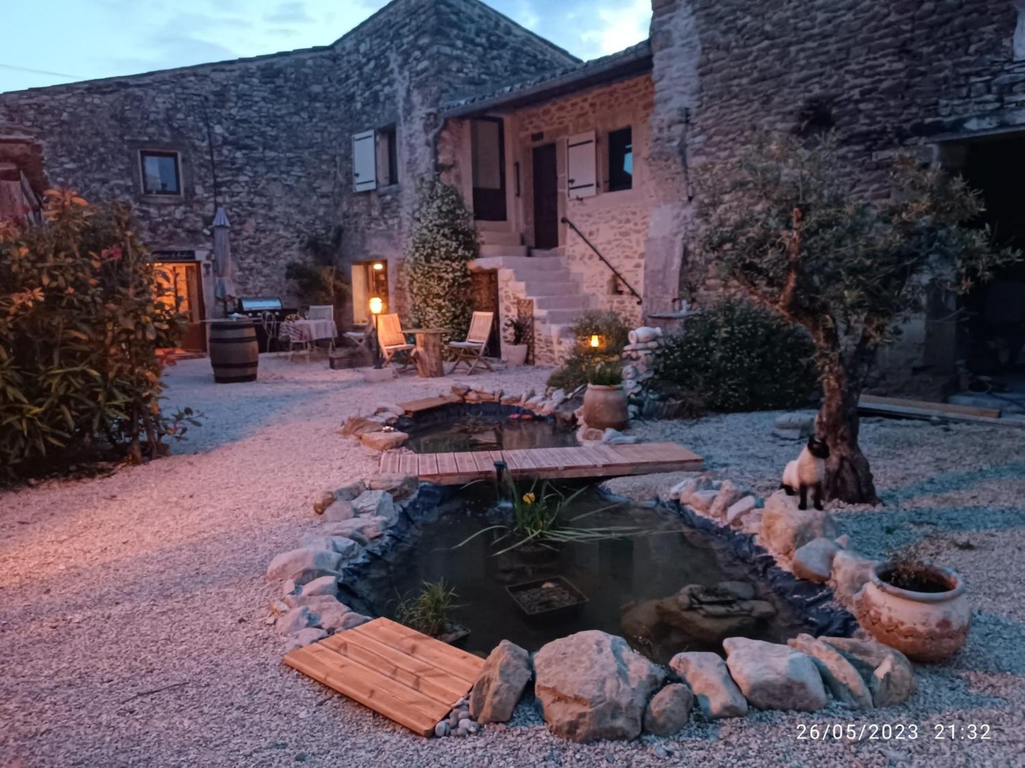 Mas De L'Amme Bed & Breakfast Valréas Dış mekan fotoğraf